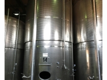 Wine storage tanks 200 hl barreled end