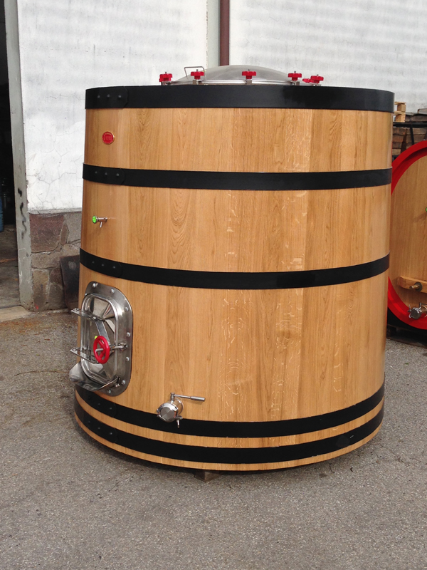 Wooden barrels -  30 hl Slavonia oak vat