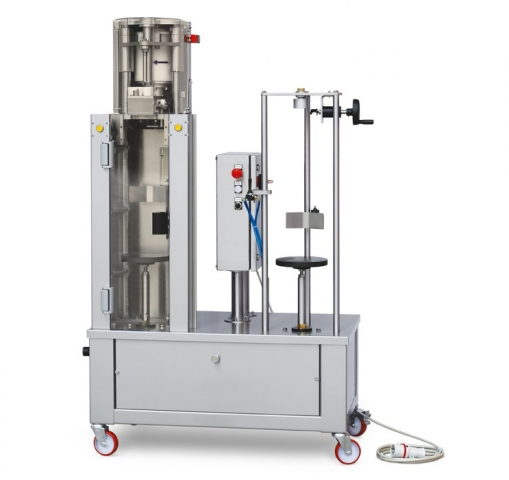 Semi-automatic monoblock corking-capper for mushroom cap