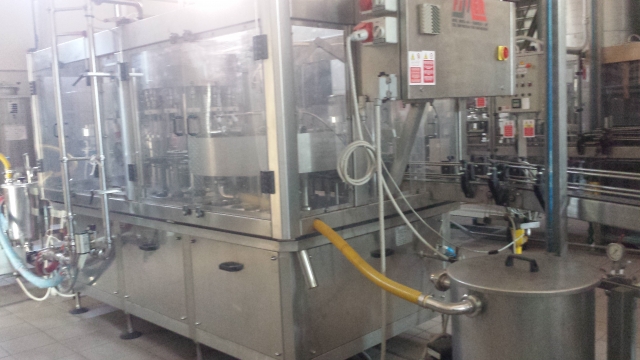 Complete bottling line