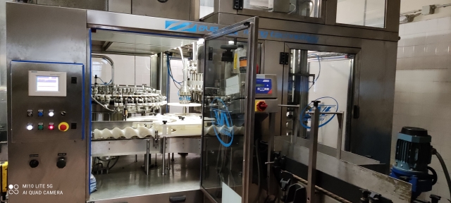 Complete bottling line 4000 - 4500 b / h