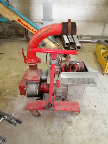 Strazzari pomace pump