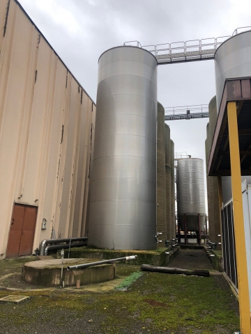 Stainless steel tanks