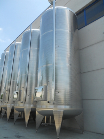 Autoclave inox  per vino nuovo hl 100
