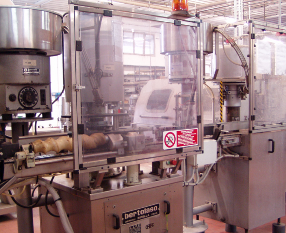 Capsuling machine for screw caps, bertolaso