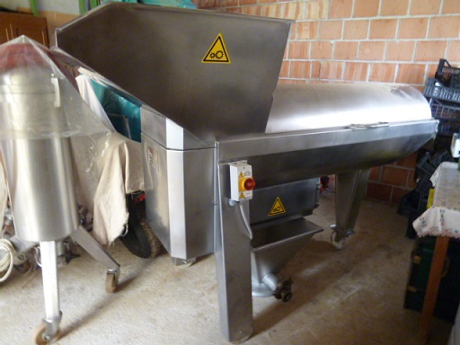 Crusher-destemmer used, velo