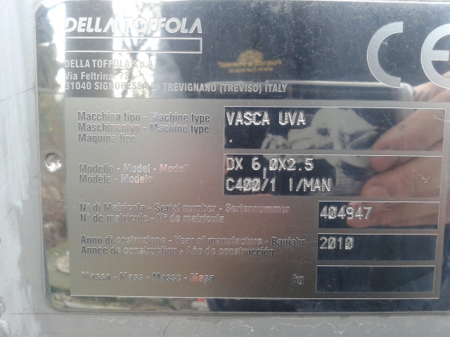 Vasca per uva con scarico mt 6