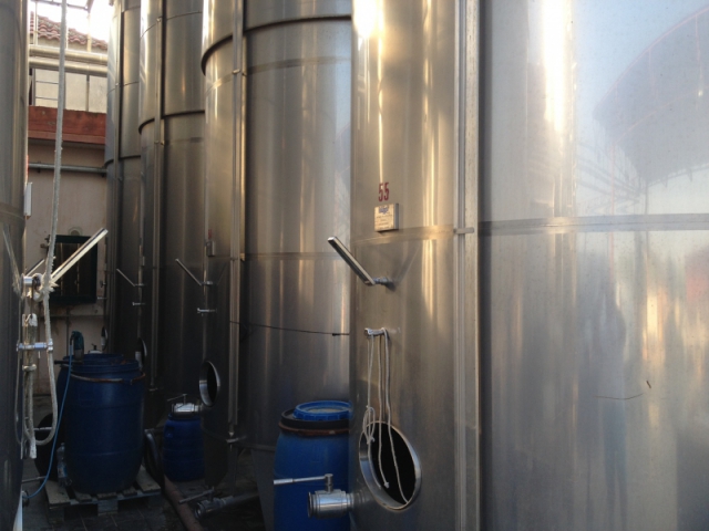 Serbatoio inox per vino usato hl 300