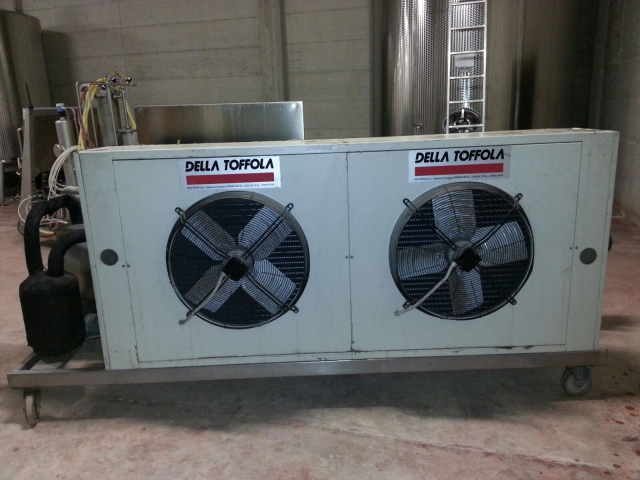 Refrigeratore a corpo raschiato