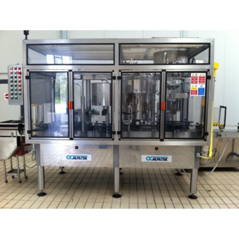 Complete bottling line for square bottles