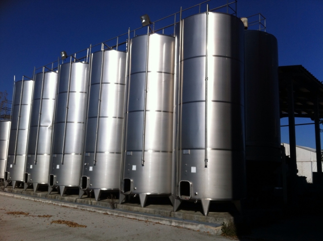 Stainless steel tanks 300 hl, brand ifind