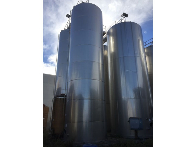 Stainless steel tank, 1500 hl