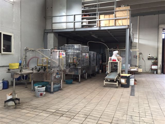 Complete bottling line