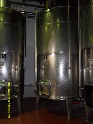 Vinificatore enotecno da 100 hl