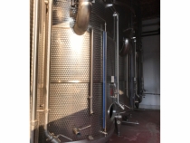 Wine storage tanks 200 hl temperature controlled 