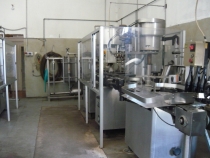 Linea imbottigliamento 16 rubinetti