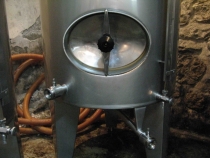 Tank 1000 lt conical bottom