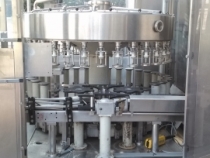 Light vacuum filling machine