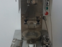 Tappatore semiautomatico 