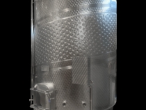 Stainless steel 150 hl vinification tanks