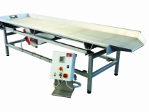 Tavolo vibrante di cernita uva 