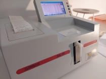 Enzyme analyzer