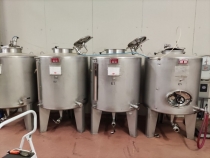 Lot of 8 10 hl stainless steel tanks