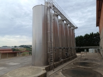 565 hl stainless steel tanks