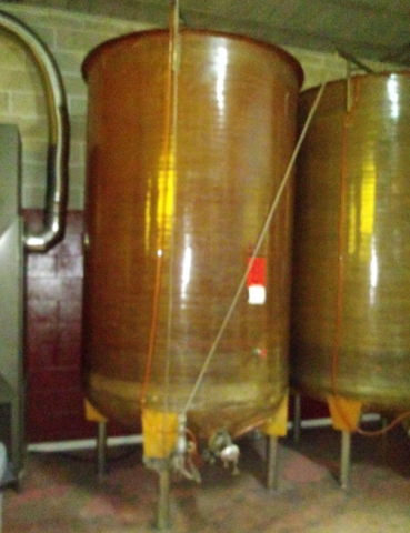 Serbatoi hl 50 semprepieni in vetroresina  