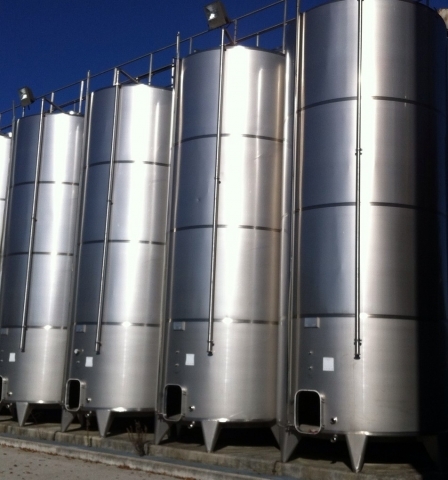 Serbatoi hl 300 da vinificazione in acciaio inox