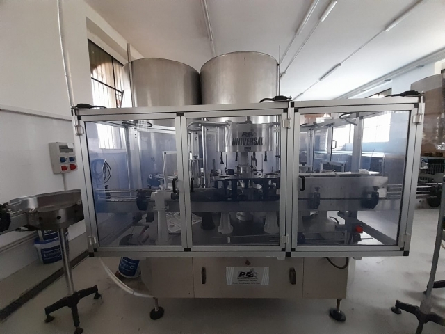 Linea completa imbottigliamento